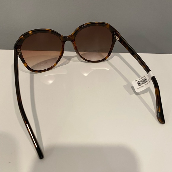 Ann Taylor Tortoise Shell Sunglasses - Picture 2 of 2